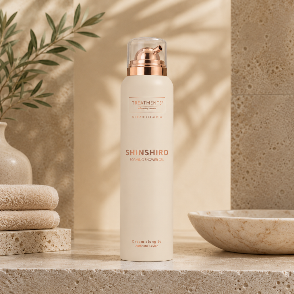 Gel de Ducha Espumoso Shinshiro de TREATMENTS® – imagen de ambiente (2)