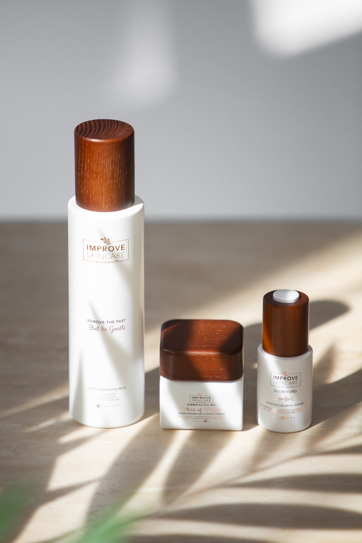 Mascarilla Facial Energizante Right Now Embrace Your Future de TREATMENTS® – imagen de ambiente