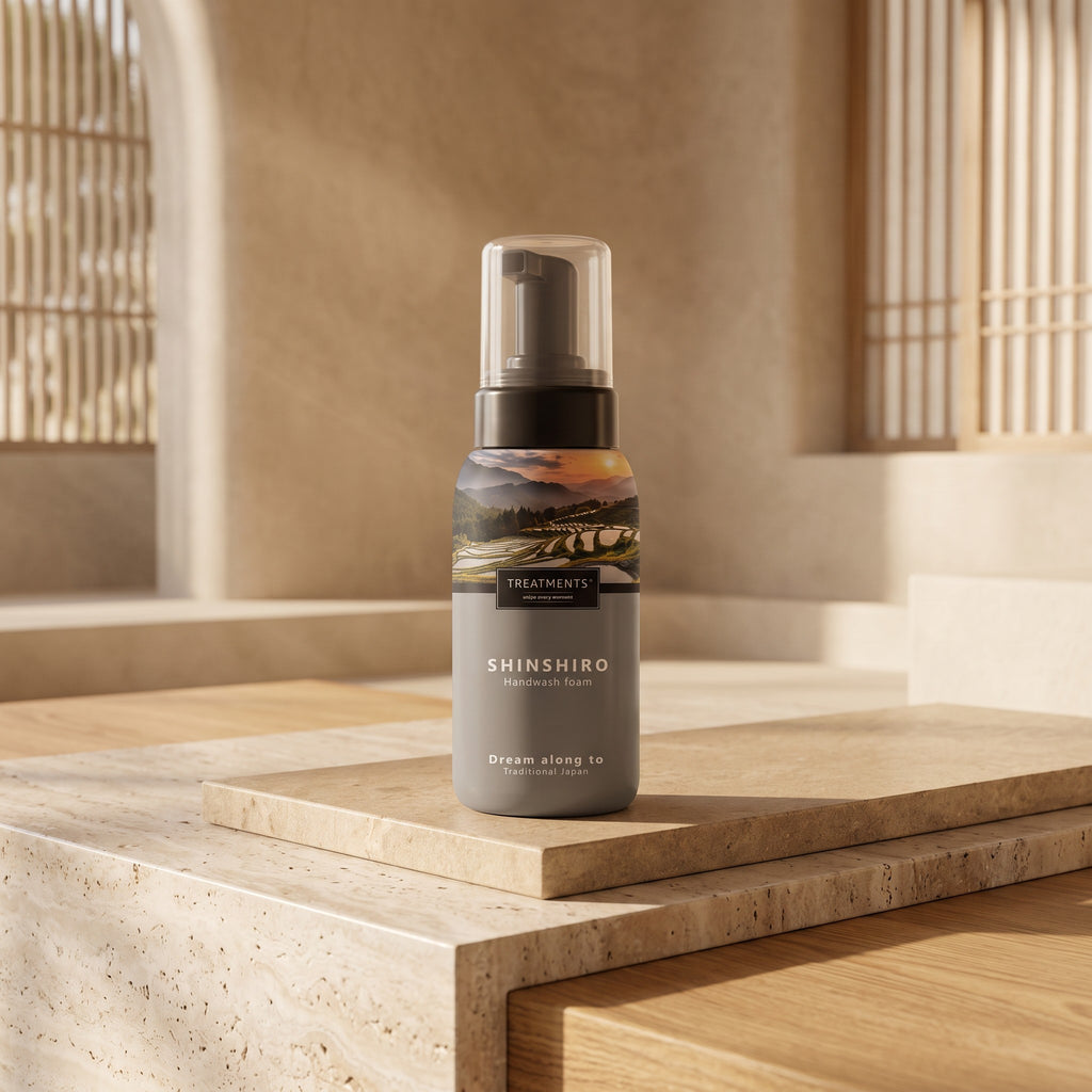 Jabón de Manos Espumoso Shinshiro de TREATMENTS® – imagen de ambiente