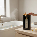 Caja de Regalo Gel de Ducha Espumoso Samoa de TREATMENTS® – imagen de ambiente en el baño