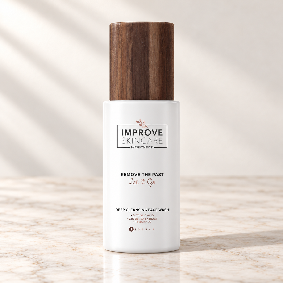 Treatments® - Remove the Past - Let It Go - Gel Limpiador Facial Profundo - 200 ml sobre mármol claro