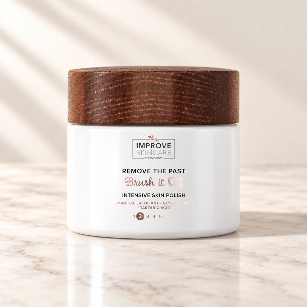 Treatments® - Remove the Past - Brush It Off - Exfoliante Facial Intensivo - 50 ml sobre mármol claro