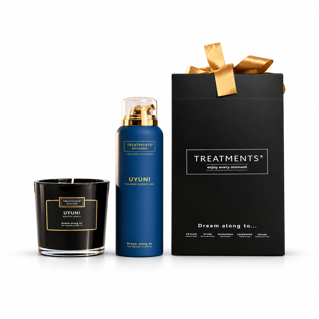 Treatments® - Caja de Regalo Espuma de Ducha y Vela - Uyuni — estudio fondo blanco